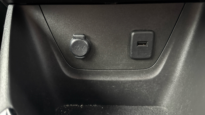 Vauxhall Crossland 1.2 Design 5dr Petrol Hatchback